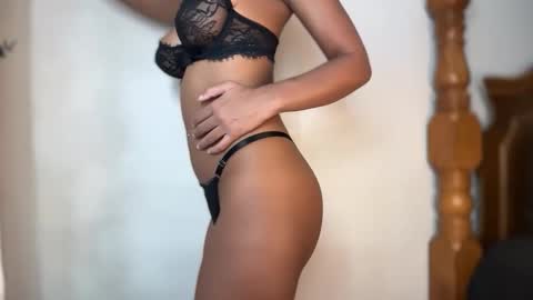 Valencia Ember online show from 12-19-25, 01:51