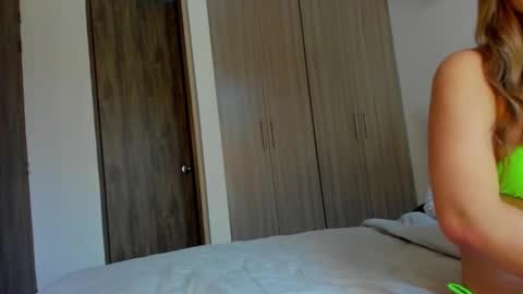 Snapshot of valenjonex chatting on 02-13-26, 08:16 Angela online show from 02-13-26, 08:16