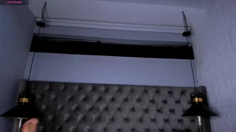 Valentin0 online show from 11-12-25, 07:46