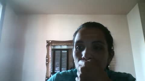 Snapshot of valentina376456 chatting on 02-14-25, 01:29 Julieta-2012 online show from 02-14-25, 01:29