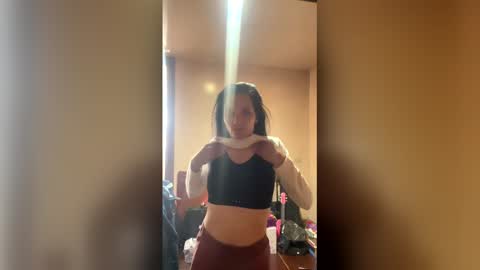 Snapshot of valentina376456 chatting on 02-22-26, 08:29 Julieta-2012 online show from 02-22-26, 08:29