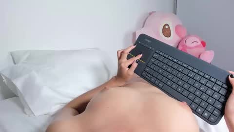 Valentina Torres online show from 09-10-25, 04:34