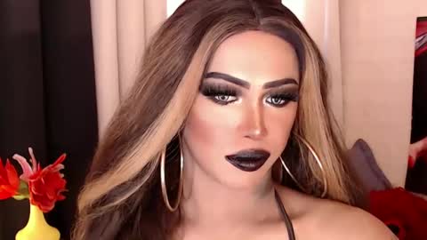 Amanda online show from 01-06-25, 02:26