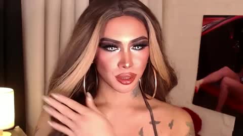 Amanda online show from 01-14-25, 03:57