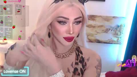 Amanda online show from 12-04-25, 07:11