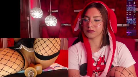 Valentina online show from 01-04-25, 01:42