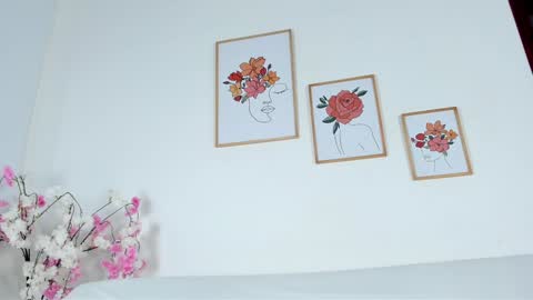 VALENTINA online show from 01-13-25, 08:37