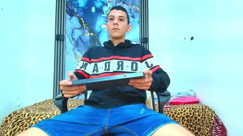 valentina_y_sneiderr online show from 12-20-25, 03:13