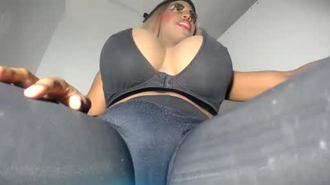 valentinabigcock23 online show from 01-20-25, 03:50