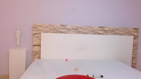 valentinamontoya online show from 01-24-25, 02:51