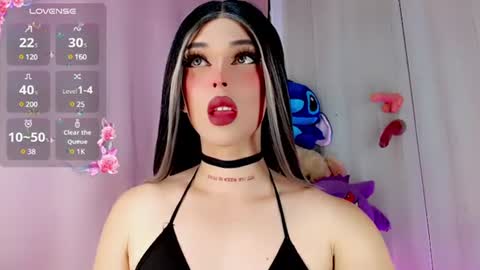 Snapshot of valentinne_marian chatting on 01-25-25, 02:47 Marian online show from 01-25-25, 02:47