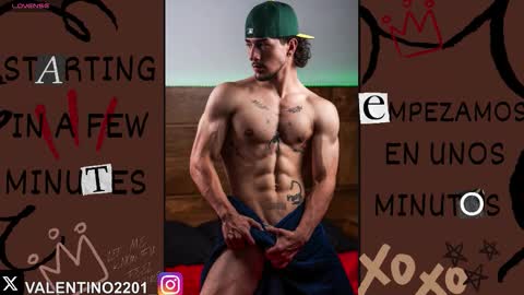 valentino online show from 11-11-25, 12:32