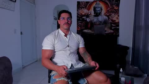    online show from 11-08-25, 01:55