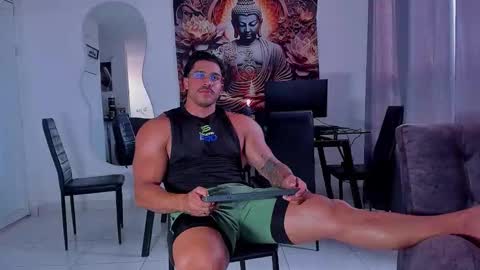    online show from 12-03-25, 08:40