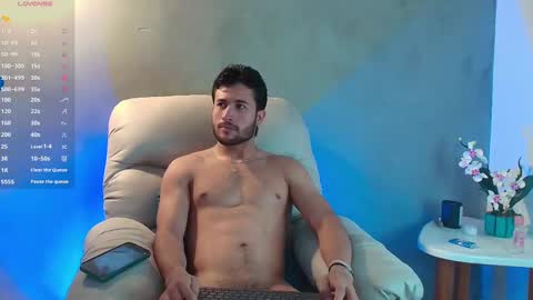 Valentino online show from 03-03-25, 02:04