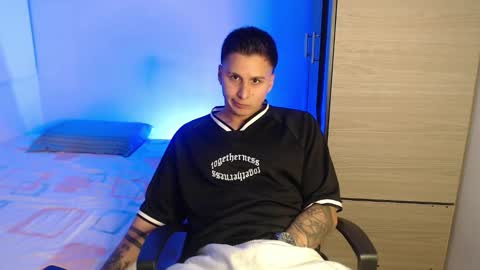 VALENTINO online show from 02-01-26, 10:52