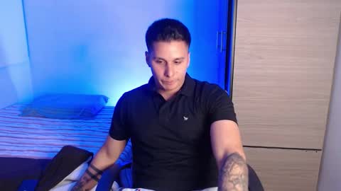 VALENTINO online show from 03-05-26, 11:23