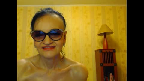 Snapshot of valenttijm3851 chatting on 02-06-25, 12:05 valentijm online show from 02-06-25, 12:05