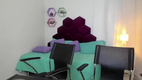Snapshot of valeperez24 chatting on 02-02-25, 04:05 Valery And Daniel online show from 02-02-25, 04:05