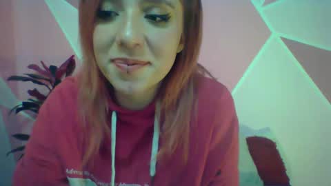 Valeri Cove online show from 01-18-25, 05:37