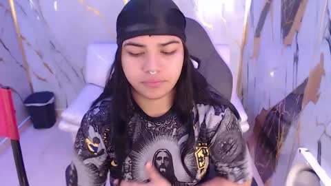 valeri_harpers4 online show from 09-10-25, 01:00