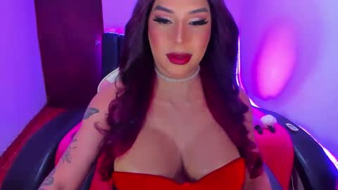 Snapshot of valeri_hilton chatting on 09-19-25, 11:27 valeri_hilton online show from 09-19-25, 11:27