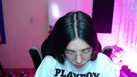   online show from 01-12-25, 04:31