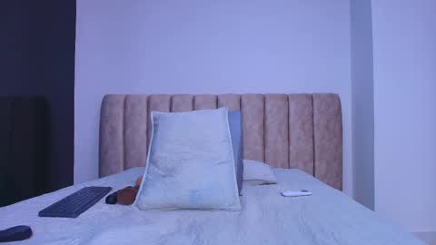 Valeria online show from 02-18-26, 07:43