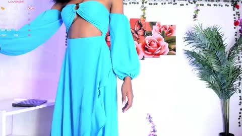 Valeria online show from 03-04-25, 08:38