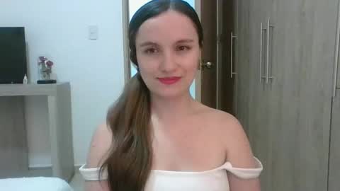 valeriafrannco online show from 01-29-25, 03:33