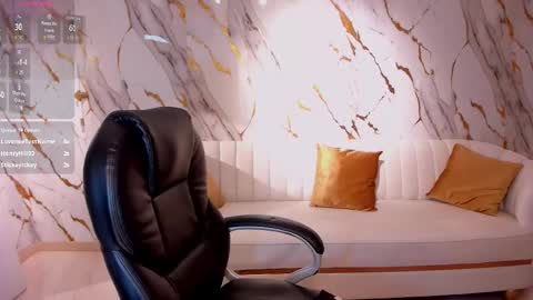 Snapshot of valeriaroldanx chatting on 03-08-25, 06:43 Valeria online show from 03-08-25, 06:43