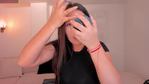 Snapshot of valeriaroldanx chatting on 01-10-26, 10:39 Valeria online show from 01-10-26, 10:39