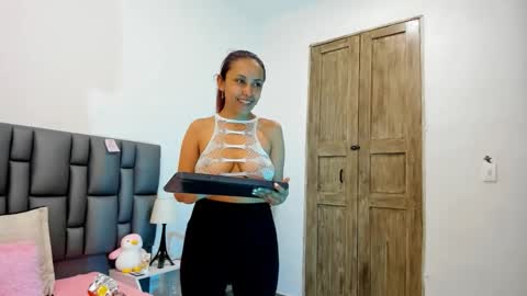 Valeria  online show from 12-20-25, 05:53