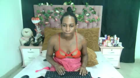 La valerie26 online show from 09-18-25, 05:53