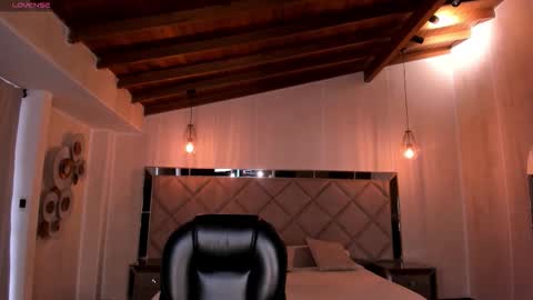 Vale  online show from 10-11-25, 12:04