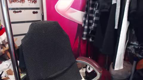 ValeriaXKiss online show from 12-04-24, 10:02