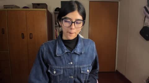 Val  online show from 12-17-24, 02:44