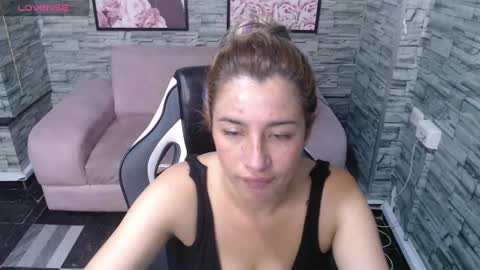 Snapshot of valerie_b chatting on 12-28-24, 12:35 valerie_b online show from 12-28-24, 12:35