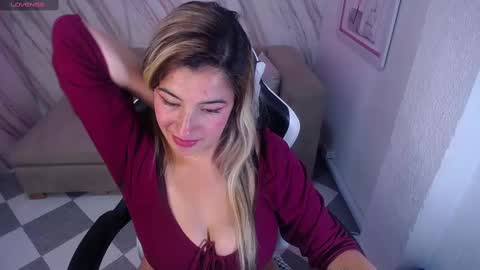 Snapshot of valerie_b chatting on 02-15-25, 10:42 valerie_b online show from 02-15-25, 10:42