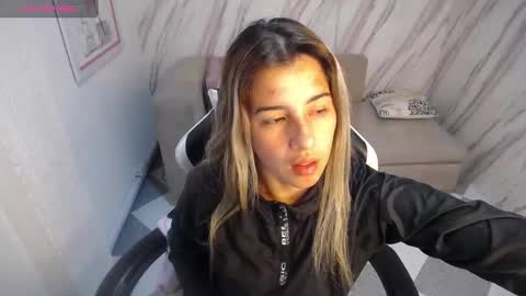 Snapshot of valerie_b chatting on 02-23-25, 04:39 valerie_b online show from 02-23-25, 04:39