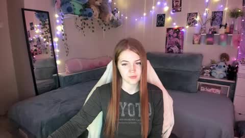 Snapshot of valerie_cutee chatting on 10-20-25, 08:09 Lera online show from 10-20-25, 08:09