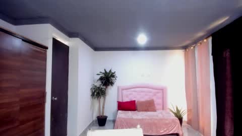 Valerie fox online show from 10-04-25, 03:10