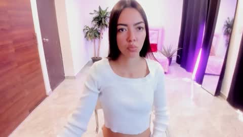 Valerie fox online show from 10-14-25, 02:51