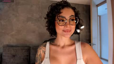  call me Val  online show from 10-31-25, 04:19