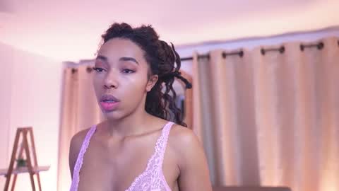 Snapshot of valeriebony chatting on 11-18-25, 03:45 Valerie Style3 online show from 11-18-25, 03:45