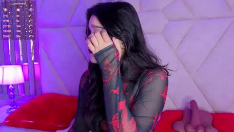 Valeria online show from 11-30-25, 01:15