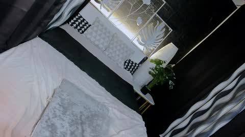 Valerie online show from 12-08-24, 06:43