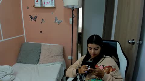 Juli C online show from 03-06-25, 06:59