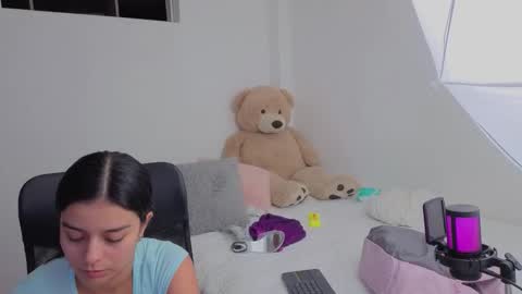 Juli C online show from 01-13-26, 01:11