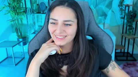 Valerie online show from 10-10-25, 02:49